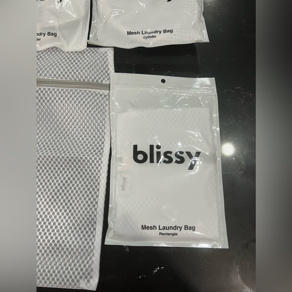 Mesh Laundry Bag - Picture 10 of 10